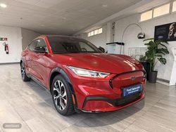 Rojo Usado 2023 Ford Mustang Mach-E SUV | 39.995 € (Precio justo)