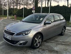 Gris Usado 2015 Peugeot 308 Allure Familiar | 7999 € (Un poco caro)