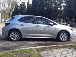 Gris / plata Usado 2025 Toyota Corolla Active Berlina | 24.200 € (Buen precio)