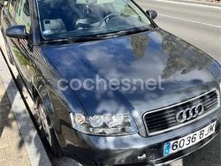 Gris / plata Usado 2001 Audi A4 Berlina | 2500 € (Buen precio)