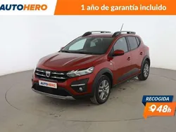 Rojo Usado 2021 Dacia Sandero Comfort Utilitario | 13.237 € (Precio justo)