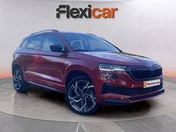 Rojo Usado 2025 Skoda Karoq SportLine SUV | 28.590 € (Precio justo)
