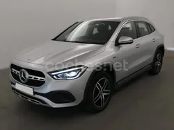 Gris / plata Usado 2020 Mercedes GLA250 SUV | 33.900 € (Precio justo)