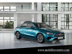 Azul Nuevo 2025 Mercedes CLA250e Berlina | 44.105 €