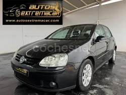 Negro Usado 2005 VW Golf IV Trendline Berlina | 2499 € (Buen precio)