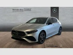 Plateado Usado 2024 Mercedes A250 AMG line Berlina | 37.500 € (Precio justo)