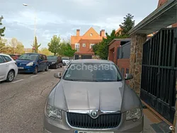 Beige Usado 2013 Skoda Superb Ambition Berlina | 7500 € (Precio justo)