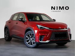 Rojo hollywood Usado 2025 Lexus LBX SUV | 33.500 € (Buen precio)