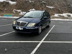 Azul Usado 2007 Lancia Phedra Monovolumen | 3000 €