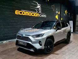 Gris / plata Usado 2021 Toyota RAV4 Hybrid Style SUV | 35.999 € (Precio justo)