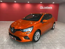 Naranja Usado 2022 Renault Clio V Zen Utilitario | 15.900 € (Precio justo)