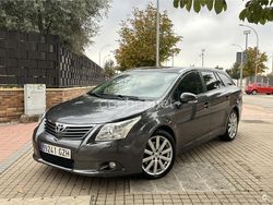 Gris / plata Usado 2010 Toyota Avensis Executive Familiar | 6500 € (Precio justo)
