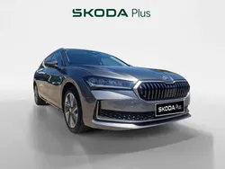 Gris Nuevo 2024 Skoda Superb Selection Familiar | 37.000 € (Buen precio)