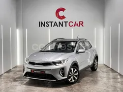 Gris / plata Usado 2022 Kia Stonic Plus SUV | 14.490 € (Buen precio)