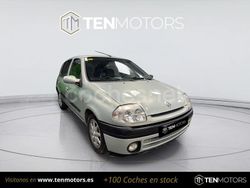 Gris / plata Usado 2000 Renault Clio II Berlina | 2499 € (Precio justo)