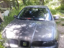Gris / plata Usado 2004 Seat Leon Stella Berlina | 2990 € (Precio justo)