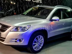 Gris / plata Usado 2009 VW Tiguan R-line SUV | 10.900 € (Buen precio)