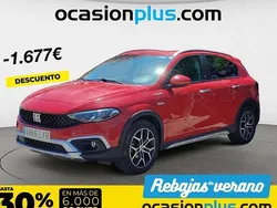 Rojo Usado 2022 Fiat Tipo Cross Utilitario | 16.773 € (Precio justo)
