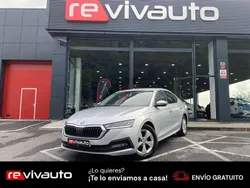 Gris Usado 2021 Skoda Octavia Ambition Utilitario | 17.490 € (Un poco caro)