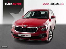 Rojo Usado 2025 Skoda Kamiq Selection SUV | 21.950 € (Un poco caro)