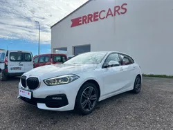 Blanco Usado 2020 BMW 118 Sport Line Utilitario | 22.999 € (Un poco caro)
