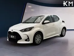 Blanco Usado 2022 Toyota Yaris Utilitario | 17.500 € (Un poco caro)