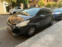 Negro Usado 2012 Peugeot 208 Access Utilitario | 5500 € (Precio justo)