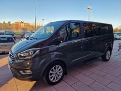 Gris Usado 2021 Ford Tourneo Custom Sport Van | 33.900 € (Un poco caro)