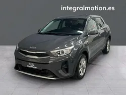 Negro Usado 2023 Kia Stonic SUV | 15.500 € (Precio justo)