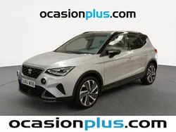 Gris plata Usado 2024 Seat Arona FR SUV | 20.264 € (Precio justo)