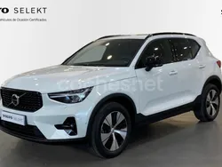 Blanco Usado 2023 Volvo XC40 Plus SUV | 35.900 € (Precio justo)