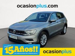Gris plata Usado 2017 VW Tiguan Edition SUV | 18.550 € (Precio justo)