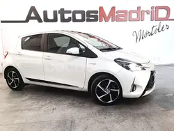 Blanco Usado 2019 Toyota Yaris Hybrid Advance Berlina | 19.490 € (Un poco caro)