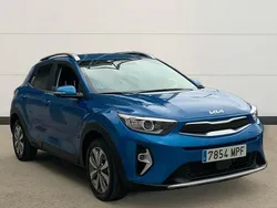 Azul Usado 2024 Kia Stonic SUV | 19.900 € (Precio justo)