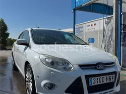 Blanco Usado 2013 Ford Focus Titanium Berlina | 5250 € (Buen precio)