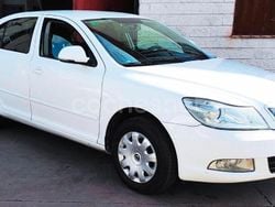 Blanco Usado 2012 Skoda Octavia Ambition Berlina | 3999 €