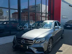 Gris / plata Usado 2021 Mercedes E220 Berlina | 39.900 € (Un poco caro)