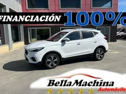 Amarillo Usado 2023 MG ZS Comfort Berlina | 13.775 € (Buen precio)