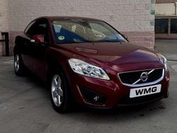 Granate Usado 2009 Volvo C30 Momentum Utilitario | 7990 € (Precio justo)