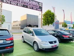 Gris / plata Usado 2005 VW Touran Conceptline Monovolumen | 4499 € (Precio justo)