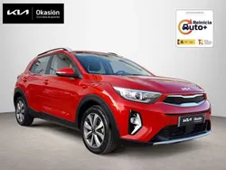 Rojo Usado 2024 Kia Stonic SUV | 18.990 € (Un poco caro)