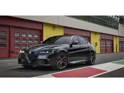 Negro Nuevo 2025 Alfa Romeo Giulia Quadrifoglio Berlina | 117.000 €