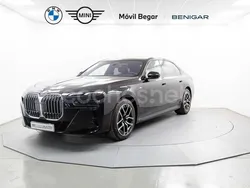 Negro Usado 2023 BMW 740 Comfort Edition Berlina | 85.700 €