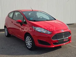 Rojo Usado 2014 Ford Fiesta Trend Utilitario | 5500 € (Precio justo)