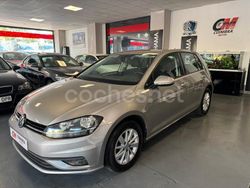 Beige Usado 2017 VW Golf VII Business Berlina | 13.490 € (Precio justo)