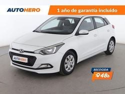 Blanco Usado 2015 Hyundai i20 Berlina | 8599 € (Precio justo)