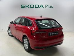 Rojo Nuevo 2025 Skoda Scala Essence Utilitario | 20.900 € (Precio justo)