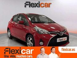 Rojo Usado 2016 Toyota Yaris Hybrid Active Utilitario | 13.470 € (Precio justo)