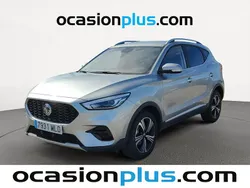 Gris plata Usado 2023 MG ZS Comfort Berlina | 13.182 € (Buen precio)