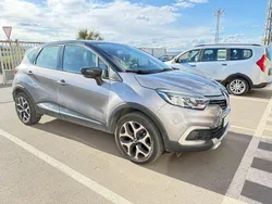 Gris / plata Usado 2018 Renault Captur Zen SUV | 11.990 € (Precio justo)